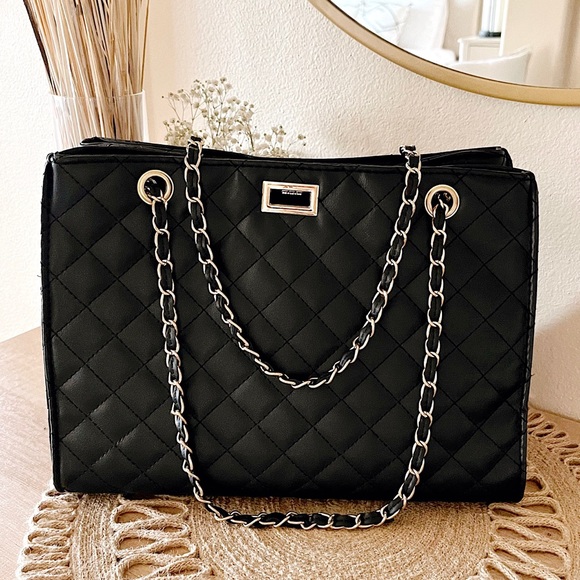Handbags - HP 4X • Black Vegan Leather Gold Hardware Quilted Handbag